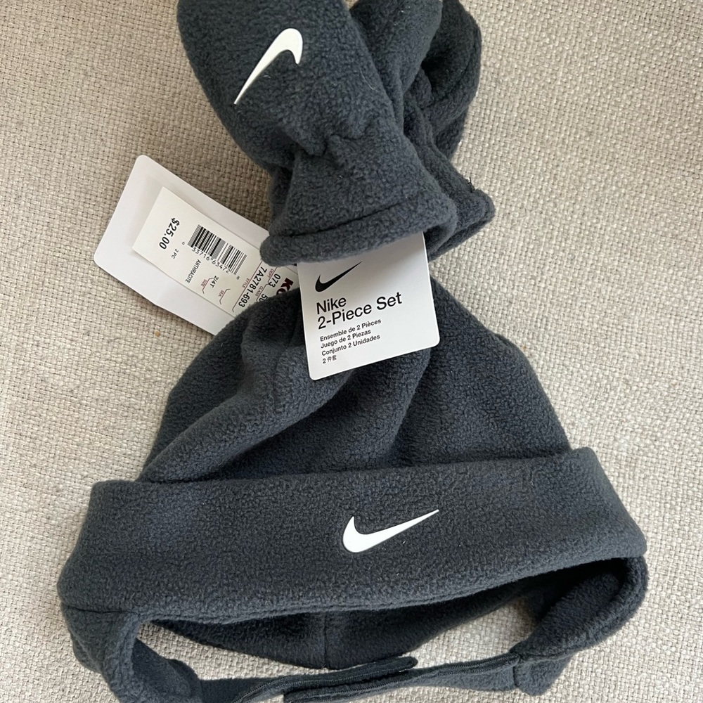 Nike Gray Fleece Hat and Gloves Set